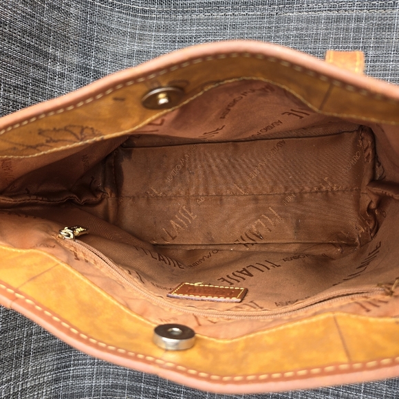 Alviero Martini Tote - Picture 4 of 6